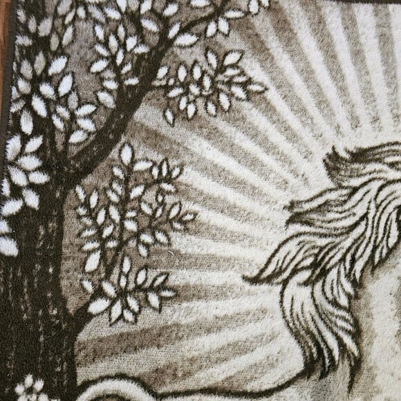 Vintage Cannon Ibena Unicorn Blanket Reversible Brown Soft Made In Greece 57x77" - Picture 6 of 10